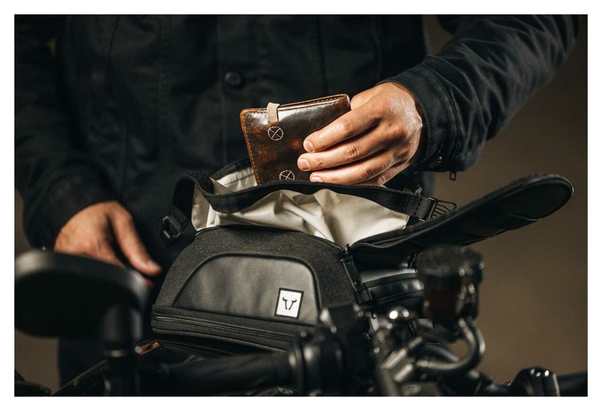 Tankrucksack Magnet LT3 Legend Gear - Magnetic, Expandable