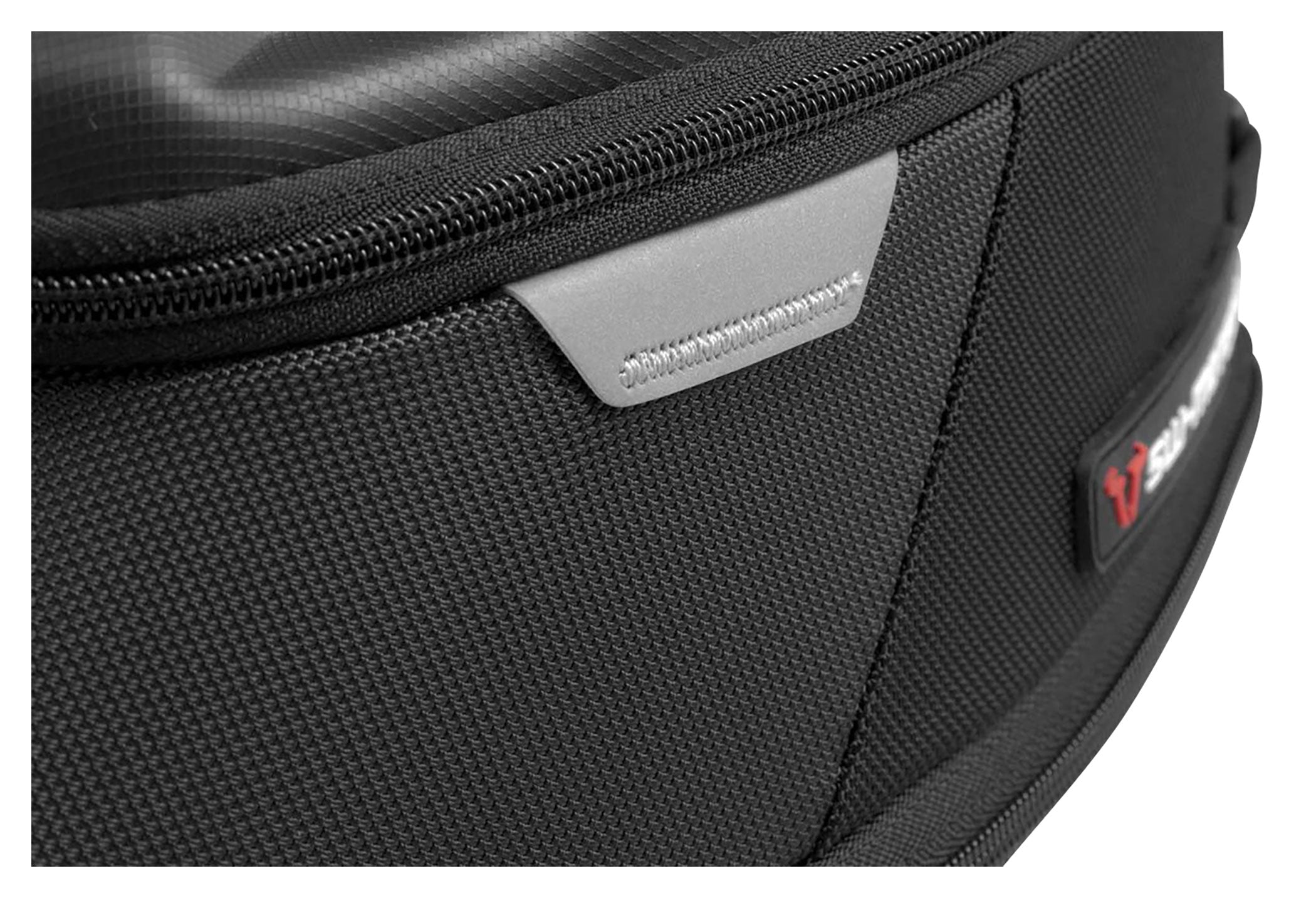 Tankrucksack PRO Engage SW-Motech - Extensibil 7-10L, Fixare Magnetică