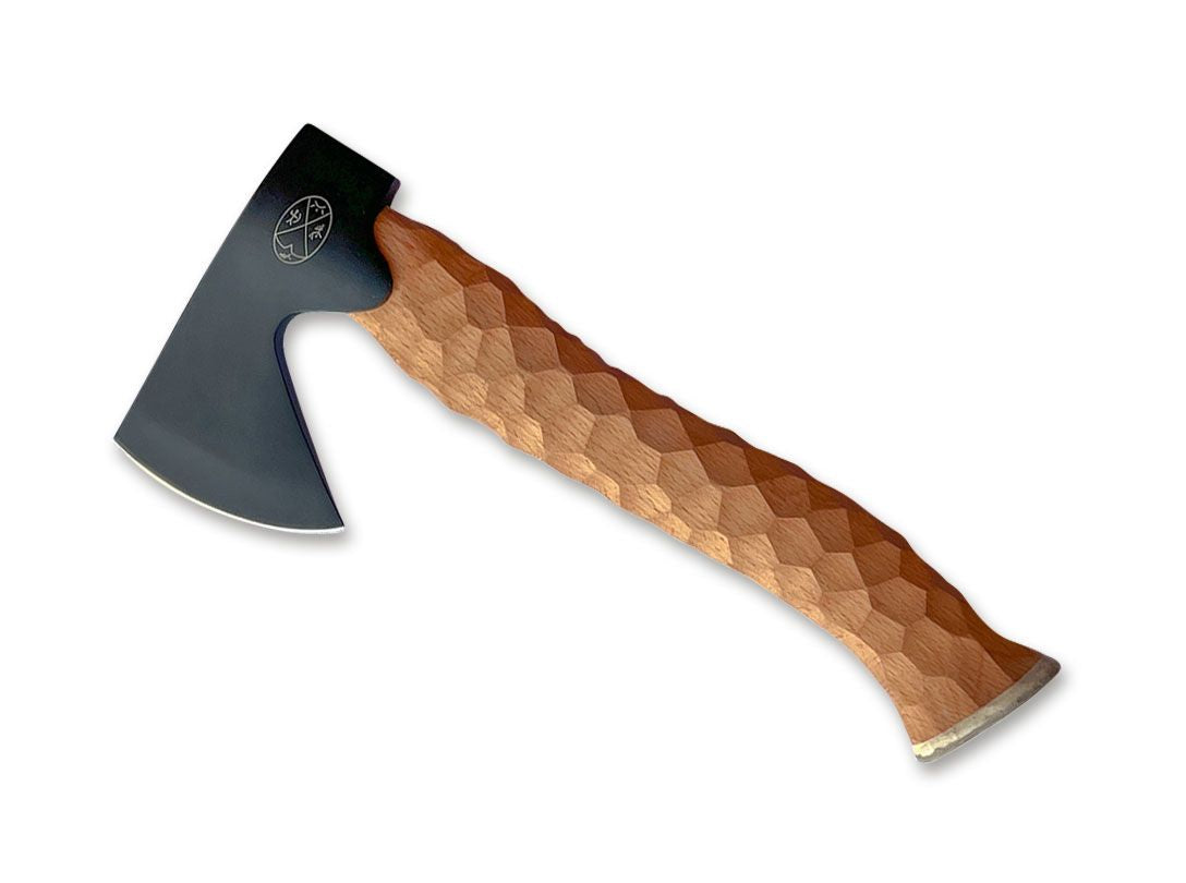 Topor Karesuando Metsämies High Carbon L Boker- Lama Acoperita Negru, Maner Sculptat Fag