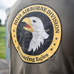 Tricou 101st Airborne Roundel Verde - Onorează Moștenirea, Poartă Rezistența