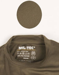 Tricou Tactic Mil-Tec QuickDry – detaliu cu eticheta de la guler și materialul