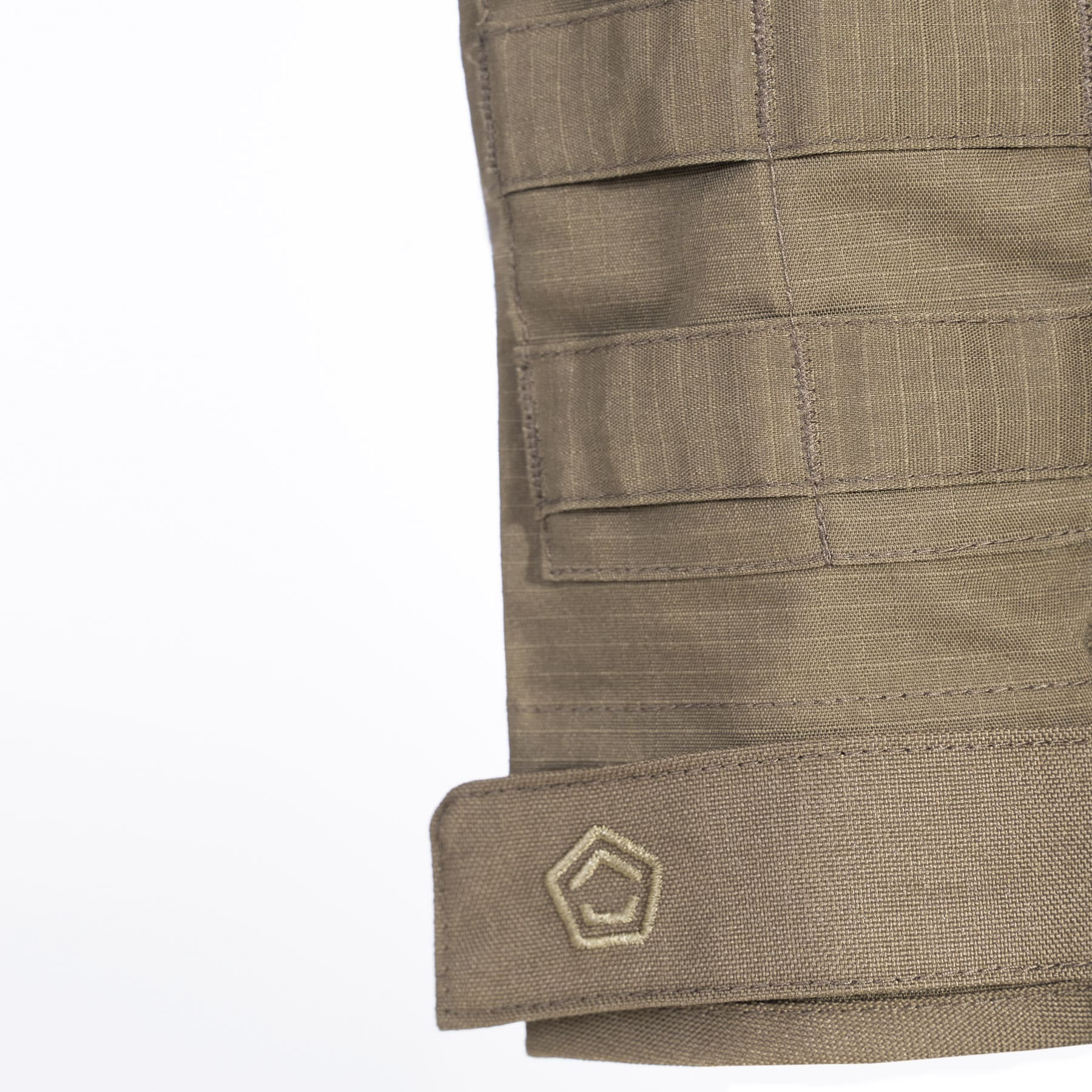 Tricou Wolf Combat Shirt Coyote Pentagon Tactical - Performanță și Rezistență în Misiuni Critice