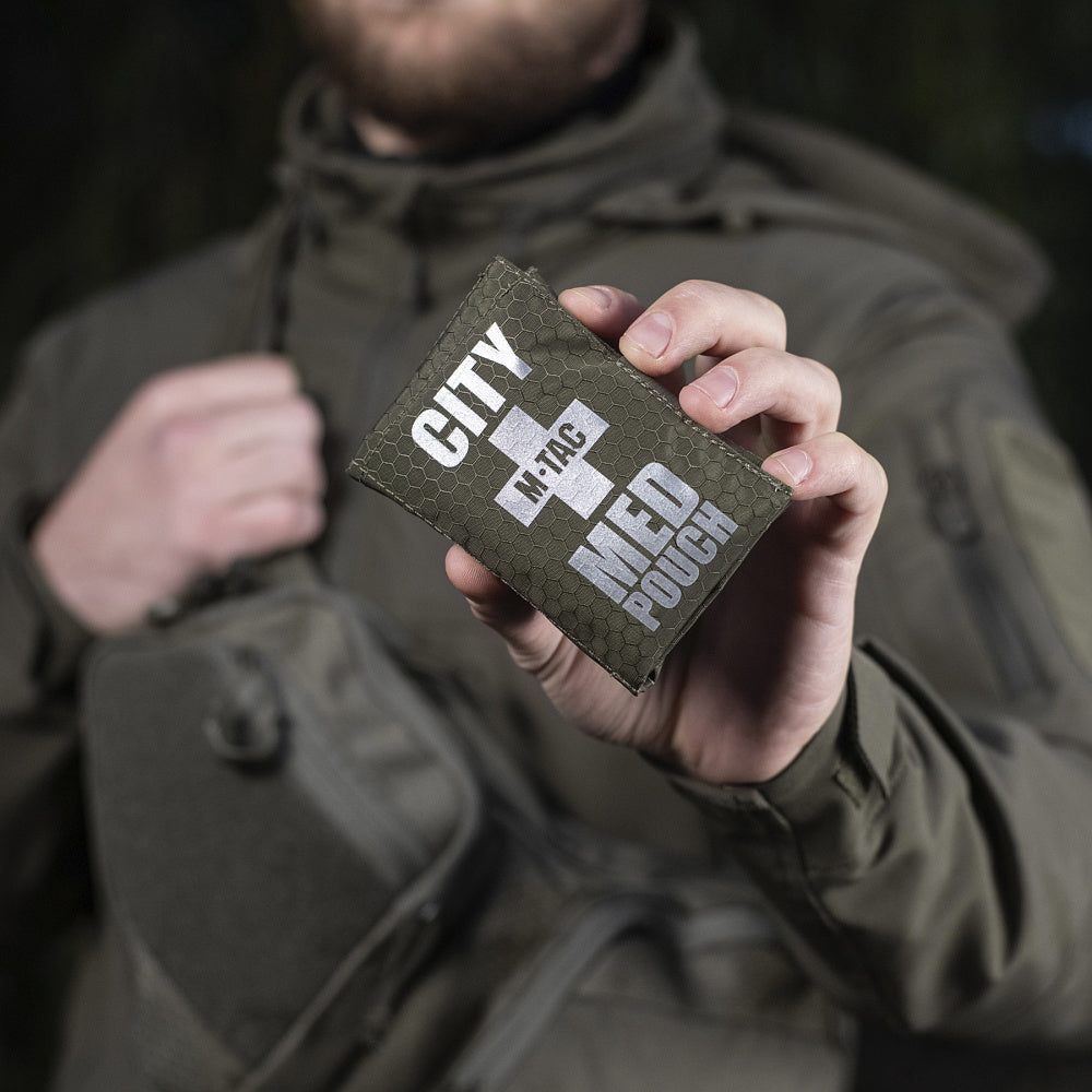Trusă Medicală Compactă City Med Pouch Hex M-Tac - Ranger Green