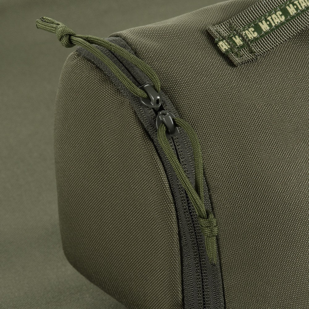 Trusă Toaletă M-Tac Olive - Compactă și Rezistentă la Apă