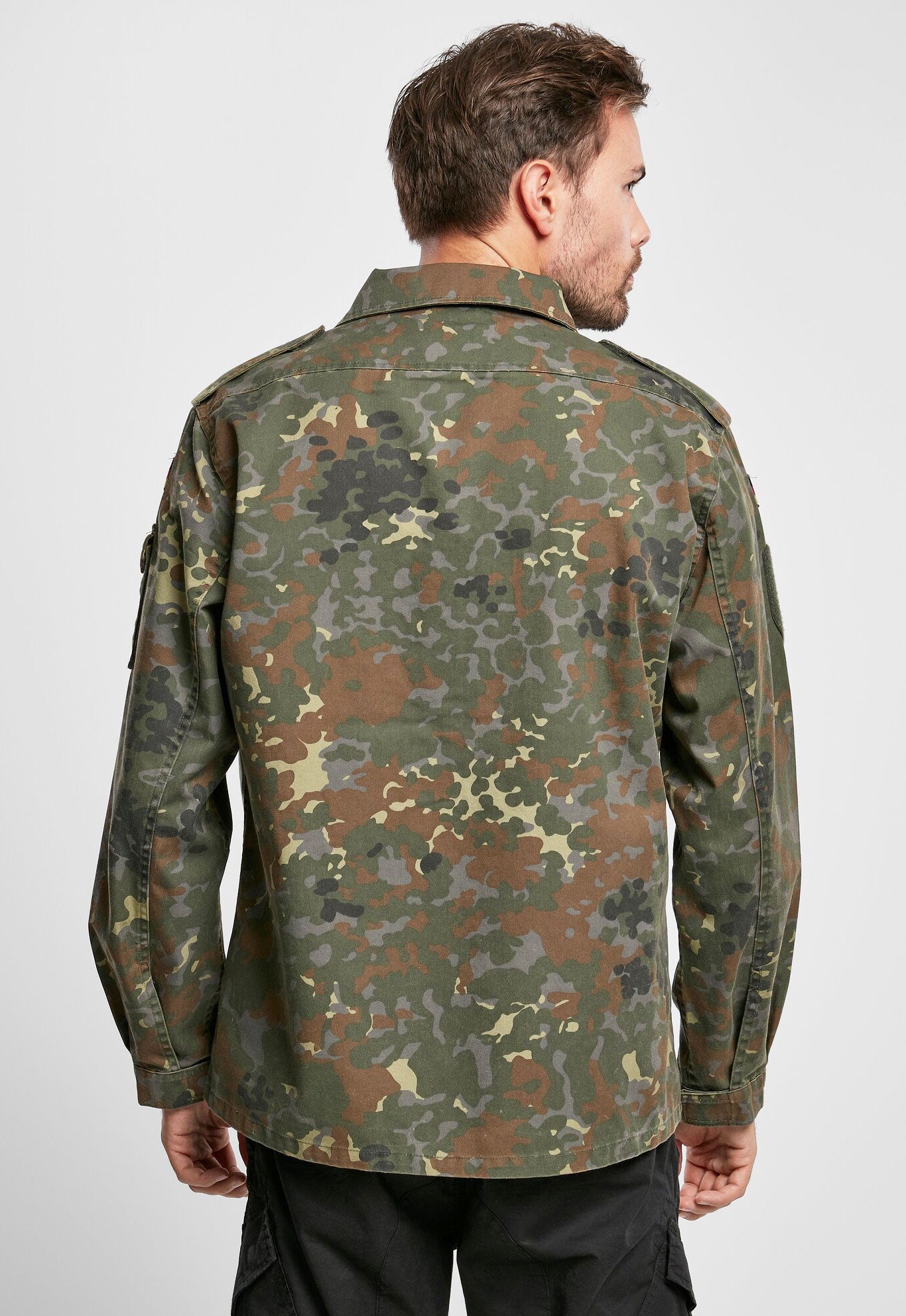 Veston BW Field Tunic Flecktarn Brandit - Rezistenta si Versatilitate