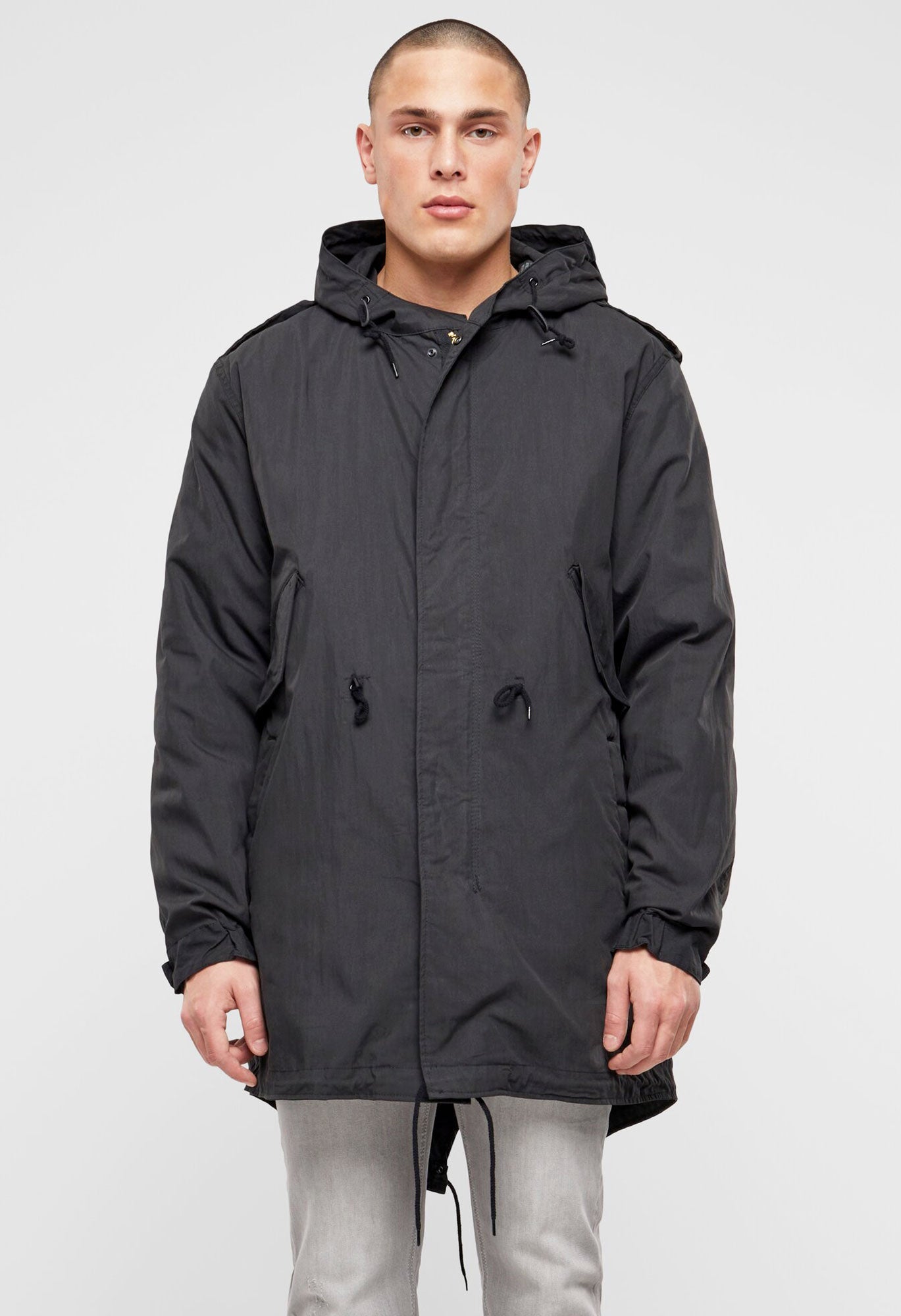 Veston M51 US Negru Brandit - Caldura si Versatilitate