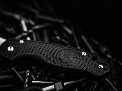 Briceag Spyderco Para 3 Lightweight Plain