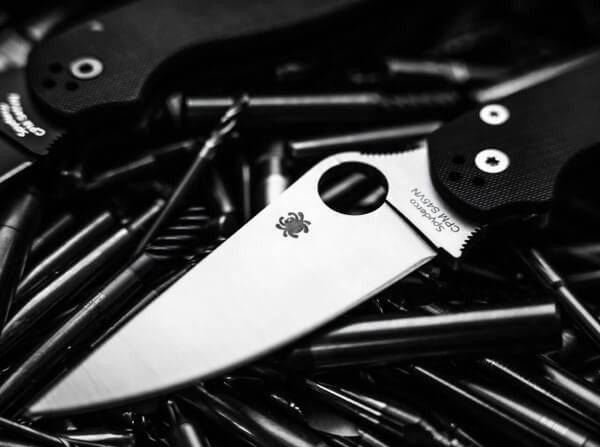 Briceag Spyderco Para-Military 2